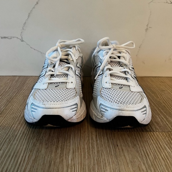 Asics White and Black Athletic Shoes - Picture 2 of 10